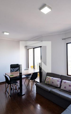 Apartamento à venda com 75m², 3 quartos e 1 vaga Apartamento à venda com 75m², 3 quartos e 1 vagaSala