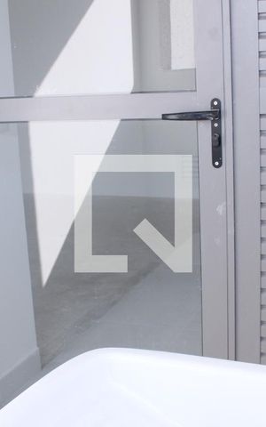 Apartamento à venda com 78m², 2 quartos e 1 vagaÁrea de Serviço