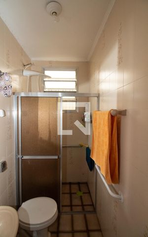 Casa à venda com 110m², 2 quartos e 2 vagas Casa à venda com 110m², 2 quartos e 2 vagasBanheiro Social