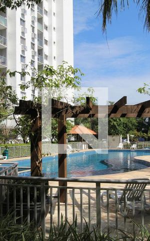 Apartamento para alugar com 55m², 2 quartos e 1 vagaÁrea comum - Piscina