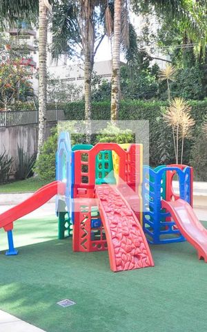 Apartamento à venda com 75m², 3 quartos e 2 vagasPlayground