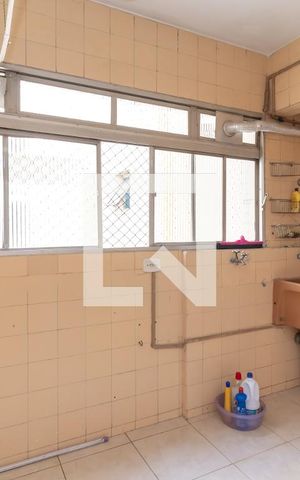 Apartamento à venda com 120m², 3 quartos e 1 vagaÁrea de Serviço