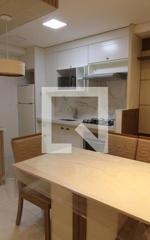 Apartamento para alugar com 38m², 1 quarto e 1 vagaSala / Cozinha