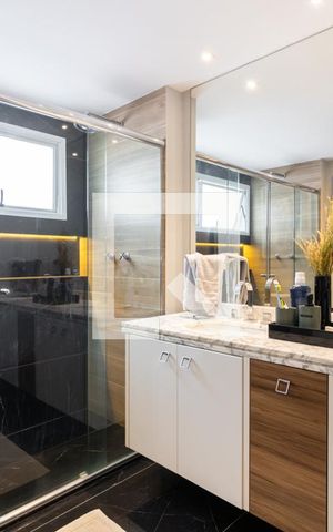 Apartamento à venda com 126m², 1 quarto e 1 vaga Apartamento à venda com 126m², 1 quarto e 1 vagaBanheiro