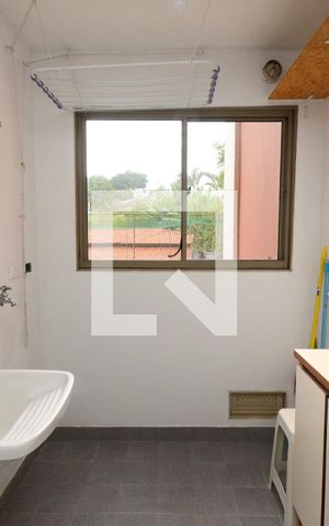 Apartamento à venda com 70m², 3 quartos e 1 vagaÁrea de Serviço