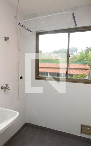 Apartamento à venda com 70m², 3 quartos e 1 vagaÁrea de Serviço