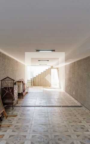 Casa à venda com 170m², 3 quartos e 4 vagasGaragem
