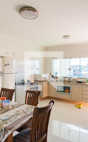 Casa à venda com 170m², 3 quartos e 4 vagasCozinha / Copa
