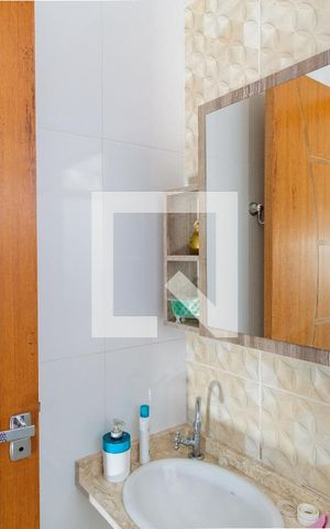 Casa à venda com 170m², 3 quartos e 4 vagasBanheiro da Suíte 1
