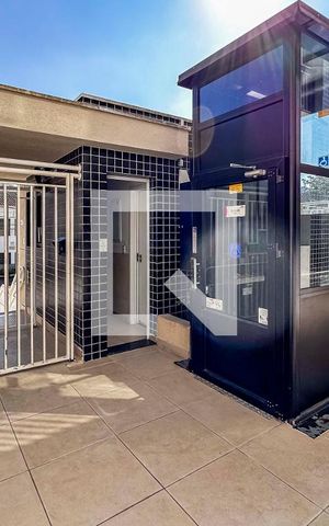 Apartamento à venda com 61m², 2 quartos e 1 vaga Apartamento à venda com 61m², 2 quartos e 1 vagaFachada e portaria