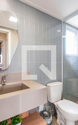 Apartamento à venda com 61m², 2 quartos e 1 vaga Apartamento à venda com 61m², 2 quartos e 1 vagaBanheiro Social