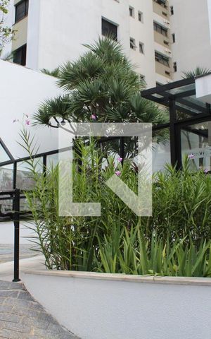 Apartamento para alugar com 97m², 3 quartos e 2 vagasFachada e portaria