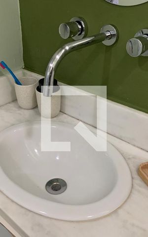 Apartamento para alugar com 103m², 2 quartos e 1 vaga Apartamento para alugar com 103m², 2 quartos e 1 vagaBanheiro