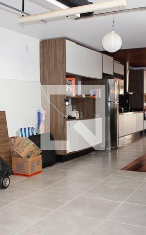 Casa de condomínio à venda com 260m², 3 quartos e 2 vagas Casa de condomínio à venda com 260m², 3 quartos e 2 vagasGaragem
