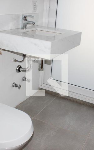 Casa de condomínio à venda com 260m², 3 quartos e 2 vagas Casa de condomínio à venda com 260m², 3 quartos e 2 vagasBanheiro 02