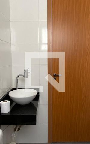 Apartamento à venda com 48m², 2 quartos e 1 vaga Apartamento à venda com 48m², 2 quartos e 1 vagaBanheiro