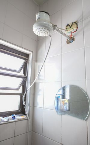 Casa à venda com 410m², 5 quartos e 2 vagas Casa à venda com 410m², 5 quartos e 2 vagasBanheiro da Suíte