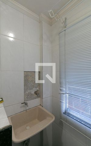 Apartamento para alugar com 45m², 2 quartos e 1 vaga Apartamento para alugar com 45m², 2 quartos e 1 vagaÁrea de Serviço