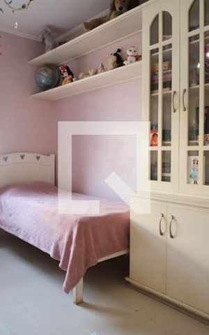 Casa à venda com 180m², 4 quartos e 1 vaga Casa à venda com 180m², 4 quartos e 1 vagaQuarto 3