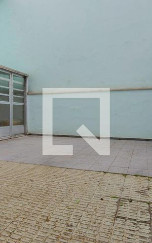 Casa à venda com 404m², 5 quartos e 3 vagas Casa à venda com 404m², 5 quartos e 3 vagasGaragem