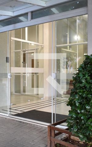 Apartamento para alugar com 77m², 3 quartos e 2 vagasPorta de entrada 