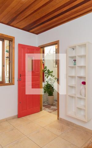 Casa à venda com 497m², 4 quartos e 3 vagas Casa à venda com 497m², 4 quartos e 3 vagasSala da edícula