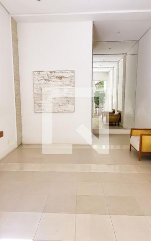 Apartamento à venda com 223m², 3 quartos e 4 vagas Apartamento à venda com 223m², 3 quartos e 4 vagasHall