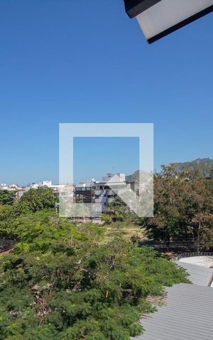Apartamento à venda com 217m², 3 quartos e 2 vagas Apartamento à venda com 217m², 3 quartos e 2 vagasVista