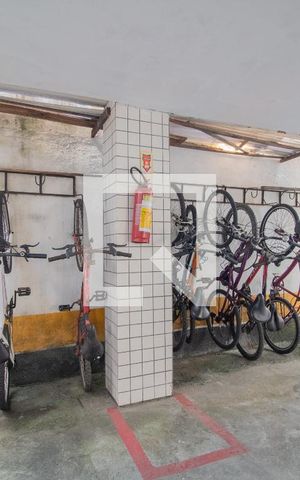 Apartamento à venda com 217m², 3 quartos e 2 vagas Apartamento à venda com 217m², 3 quartos e 2 vagasBicicletário