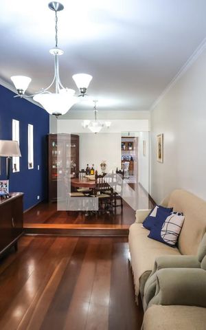 Casa à venda com 150m², 3 quartos e 3 vagas Casa à venda com 150m², 3 quartos e 3 vagasSala