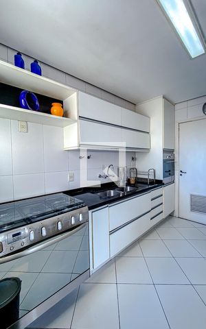 Apartamento para alugar com 138m², 4 quartos e 2 vagasCozinha