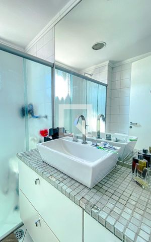 Apartamento para alugar com 138m², 4 quartos e 2 vagasBanheiro da Suíte