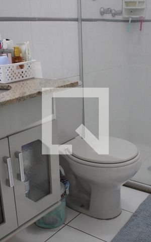 Casa de condomínio à venda com 152m², 3 quartos e 2 vagasBanheiro