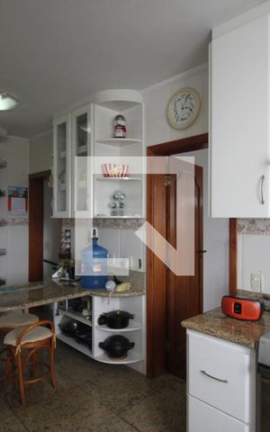 Apartamento à venda com 316m², 3 quartos e 3 vagasCozinha