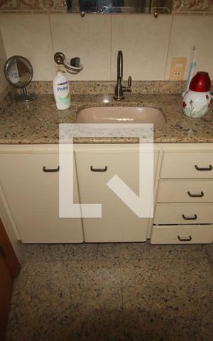 Apartamento à venda com 316m², 3 quartos e 3 vagasBanheiro da Suíte 1