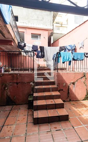 Casa à venda com 345m², 5 quartos e 1 vaga Casa à venda com 345m², 5 quartos e 1 vagaÁrea Externa do Salão