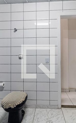 Casa à venda com 345m², 5 quartos e 1 vaga Casa à venda com 345m², 5 quartos e 1 vagaBanheiro da Casa 2