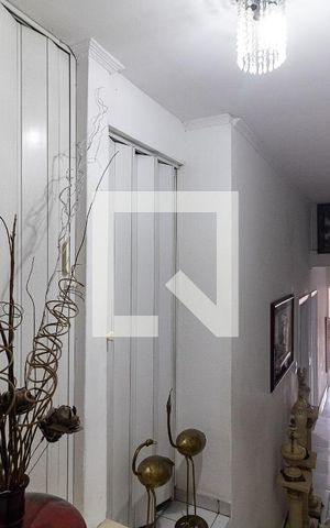 Casa à venda com 345m², 5 quartos e 1 vaga Casa à venda com 345m², 5 quartos e 1 vagaCorredor da Casa 2