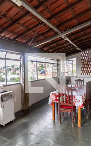 Casa à venda com 360m², 3 quartos e 2 vagas Casa à venda com 360m², 3 quartos e 2 vagasÁrea externa