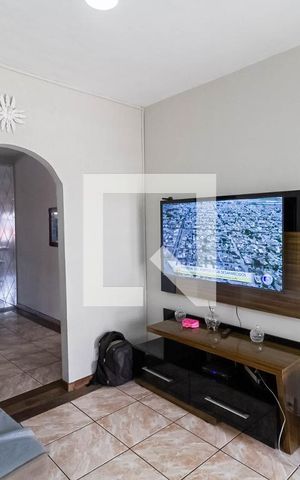 Casa à venda com 360m², 3 quartos e 2 vagas Casa à venda com 360m², 3 quartos e 2 vagasSala