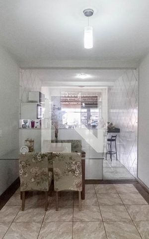 Casa à venda com 360m², 3 quartos e 2 vagas Casa à venda com 360m², 3 quartos e 2 vagasCopa