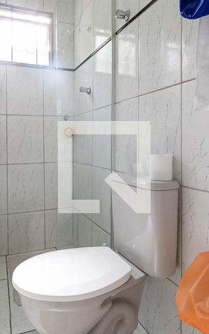 Casa à venda com 360m², 3 quartos e 2 vagas Casa à venda com 360m², 3 quartos e 2 vagasBanheiro da suíte