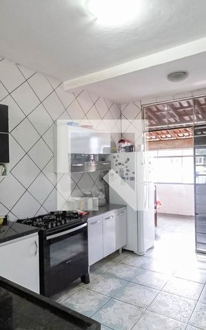 Casa à venda com 360m², 3 quartos e 2 vagas Casa à venda com 360m², 3 quartos e 2 vagasCozinha