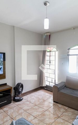 Casa à venda com 360m², 3 quartos e 2 vagas Casa à venda com 360m², 3 quartos e 2 vagasSala