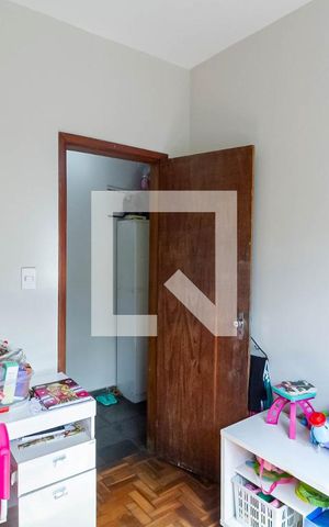 Casa à venda com 360m², 3 quartos e 2 vagas Casa à venda com 360m², 3 quartos e 2 vagasQuarto 2