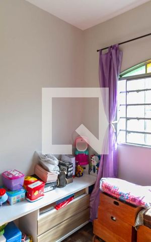 Casa à venda com 360m², 3 quartos e 2 vagas Casa à venda com 360m², 3 quartos e 2 vagasQuarto 2