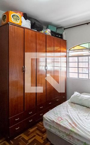 Casa à venda com 360m², 3 quartos e 2 vagas Casa à venda com 360m², 3 quartos e 2 vagasQuarto 1