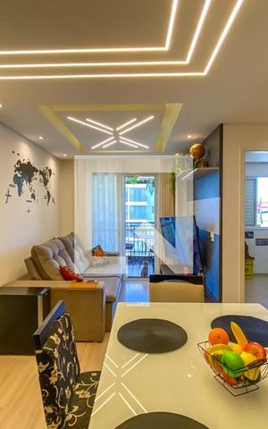 Apartamento para alugar com 60m², 2 quartos e 1 vaga Apartamento para alugar com 60m², 2 quartos e 1 vagaSala
