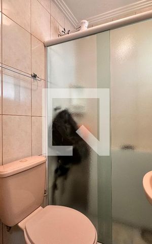 Casa à venda com 335m², 5 quartos e 3 vagas Casa à venda com 335m², 5 quartos e 3 vagasBanheiro de serviço