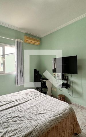 Casa à venda com 335m², 5 quartos e 3 vagas Casa à venda com 335m², 5 quartos e 3 vagasQuarto 2